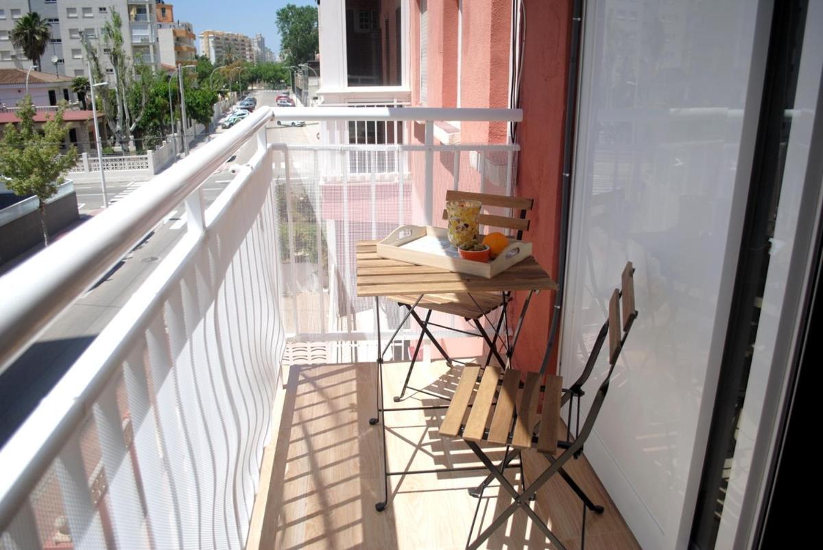 Aparatamento Barraques Gandia Playa Para 3-4 Personas 150 Metros De La Playa Eksteriør billede